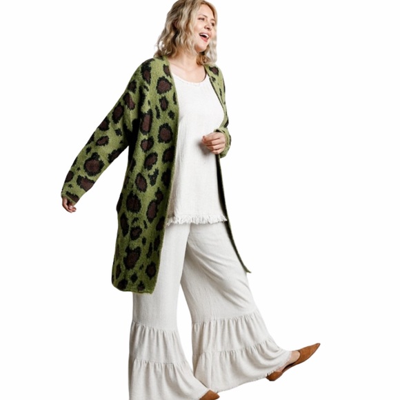 Umgee Fuzzy Green Leopard Print Sweater - Picture 4 of 5